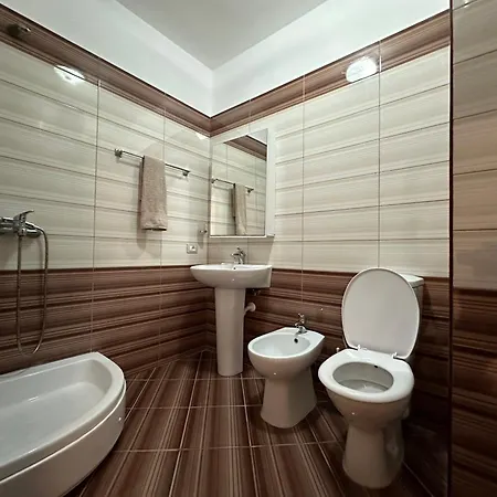 Spacious 2-bedroom With Underground Parking Apartment Lezhë